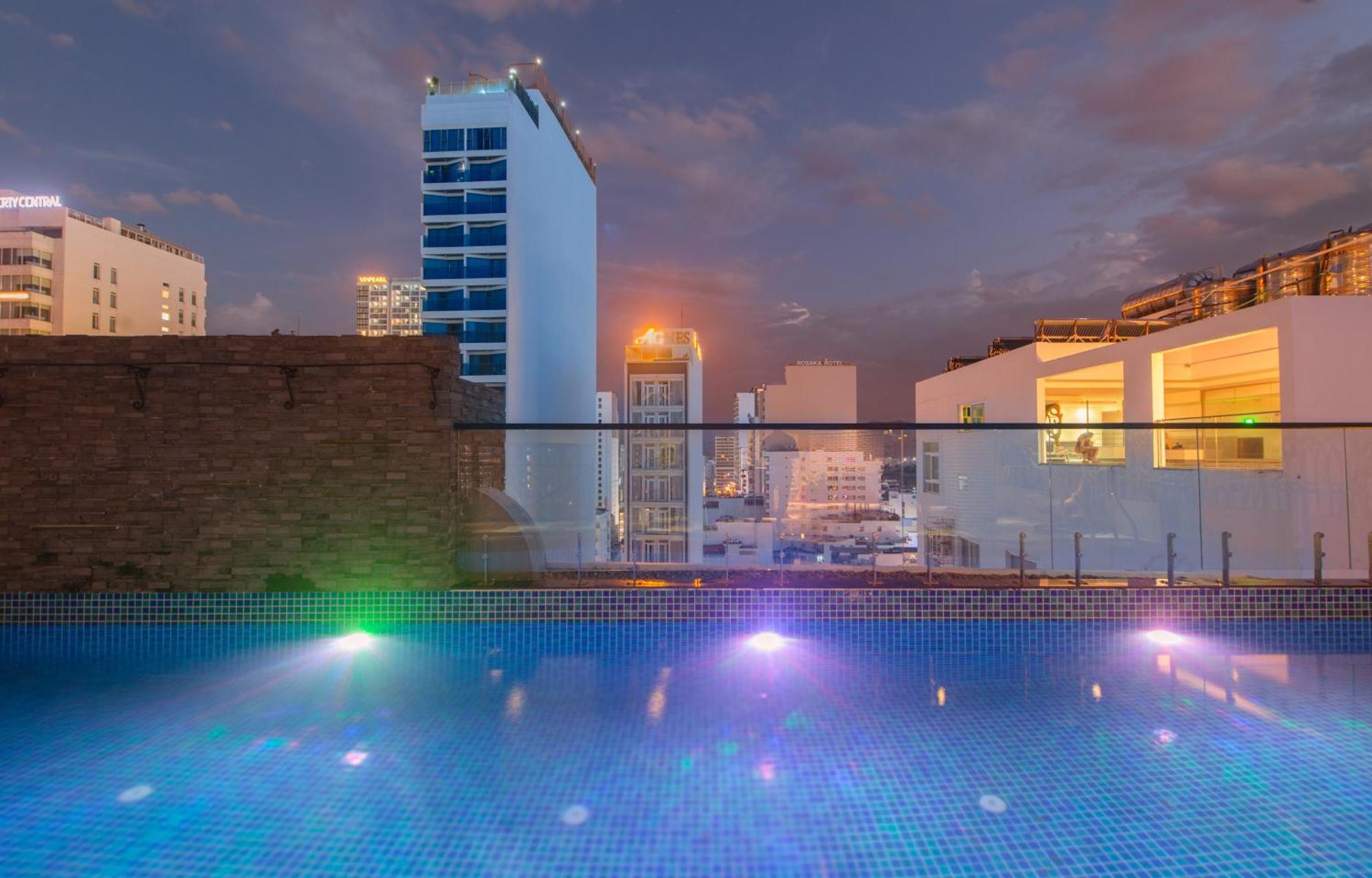 Aaron Boutique Hotel Nha Trang Extérieur photo