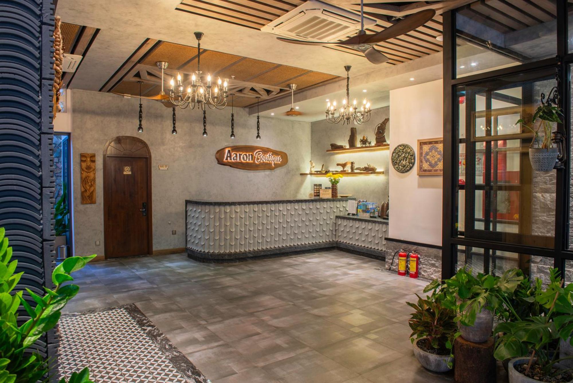 Aaron Boutique Hotel Nha Trang Extérieur photo