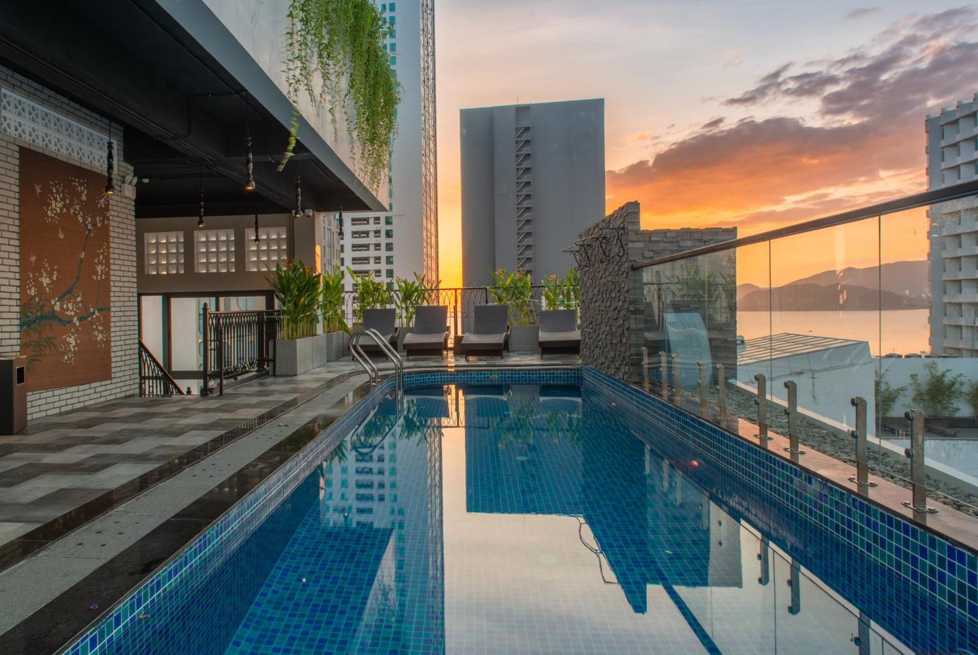 Aaron Boutique Hotel Nha Trang Extérieur photo