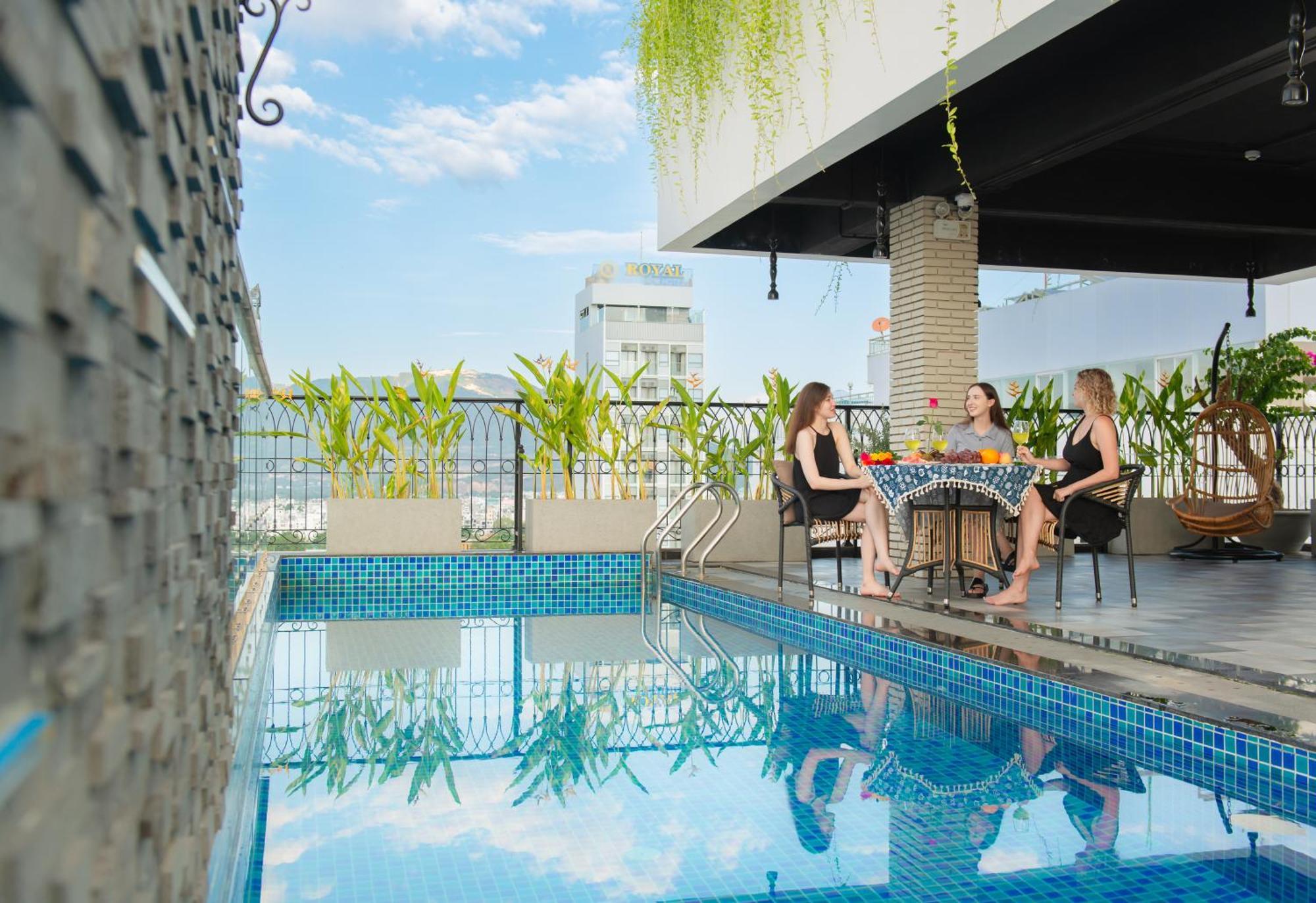 Aaron Boutique Hotel Nha Trang Extérieur photo